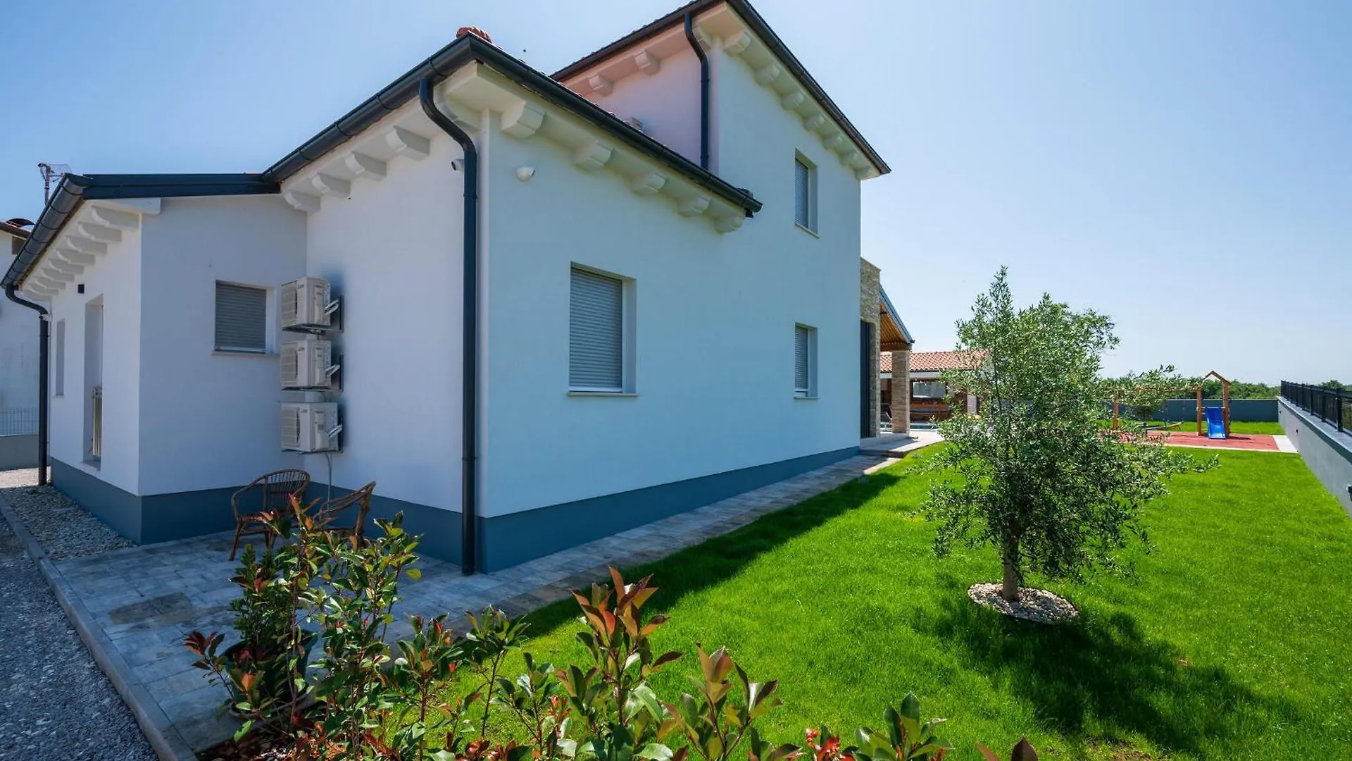 5 Bedroom Nice Home In Vidulini 0*,