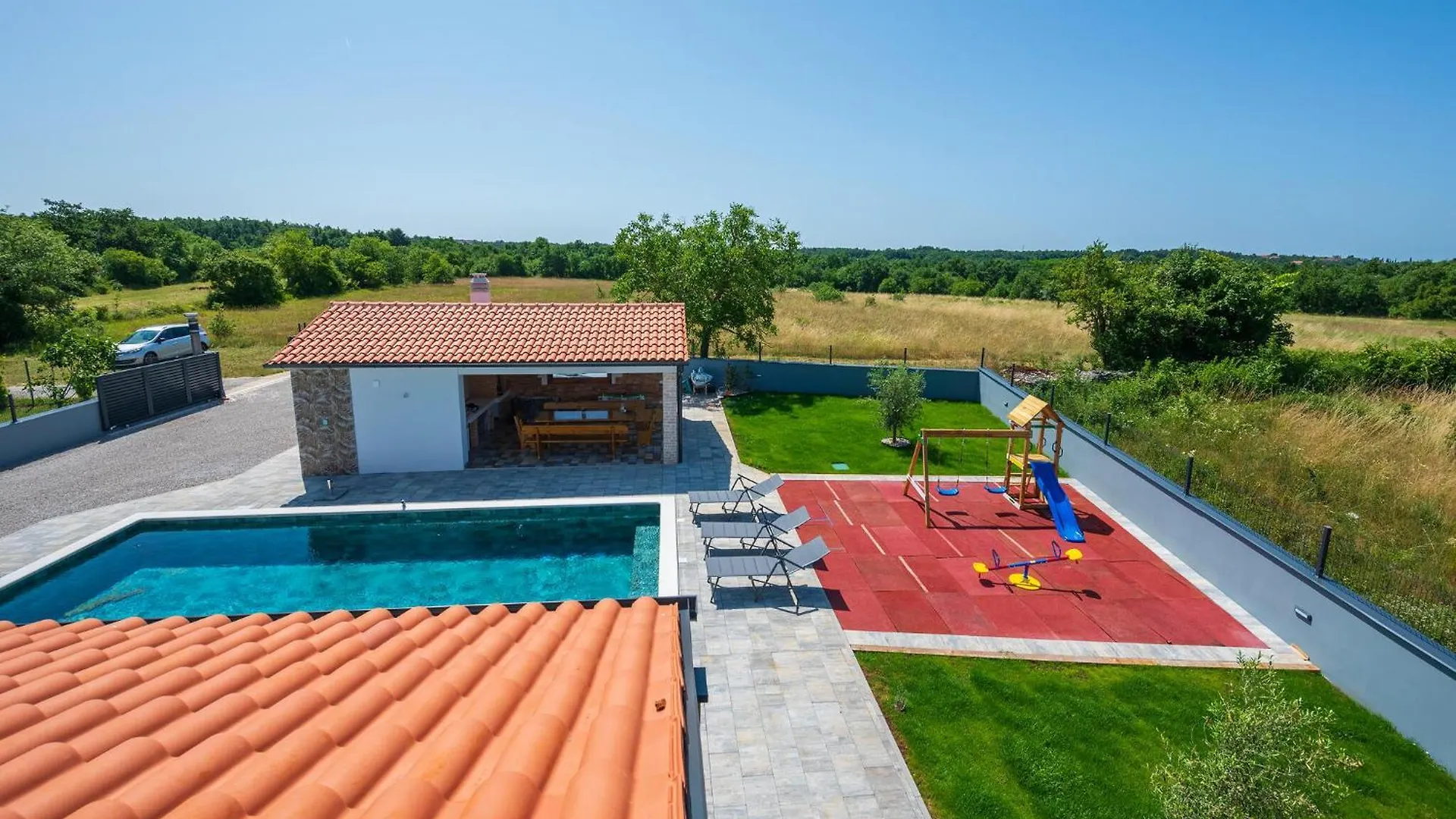 5 Bedroom Nice Home In Vidulini 0*,