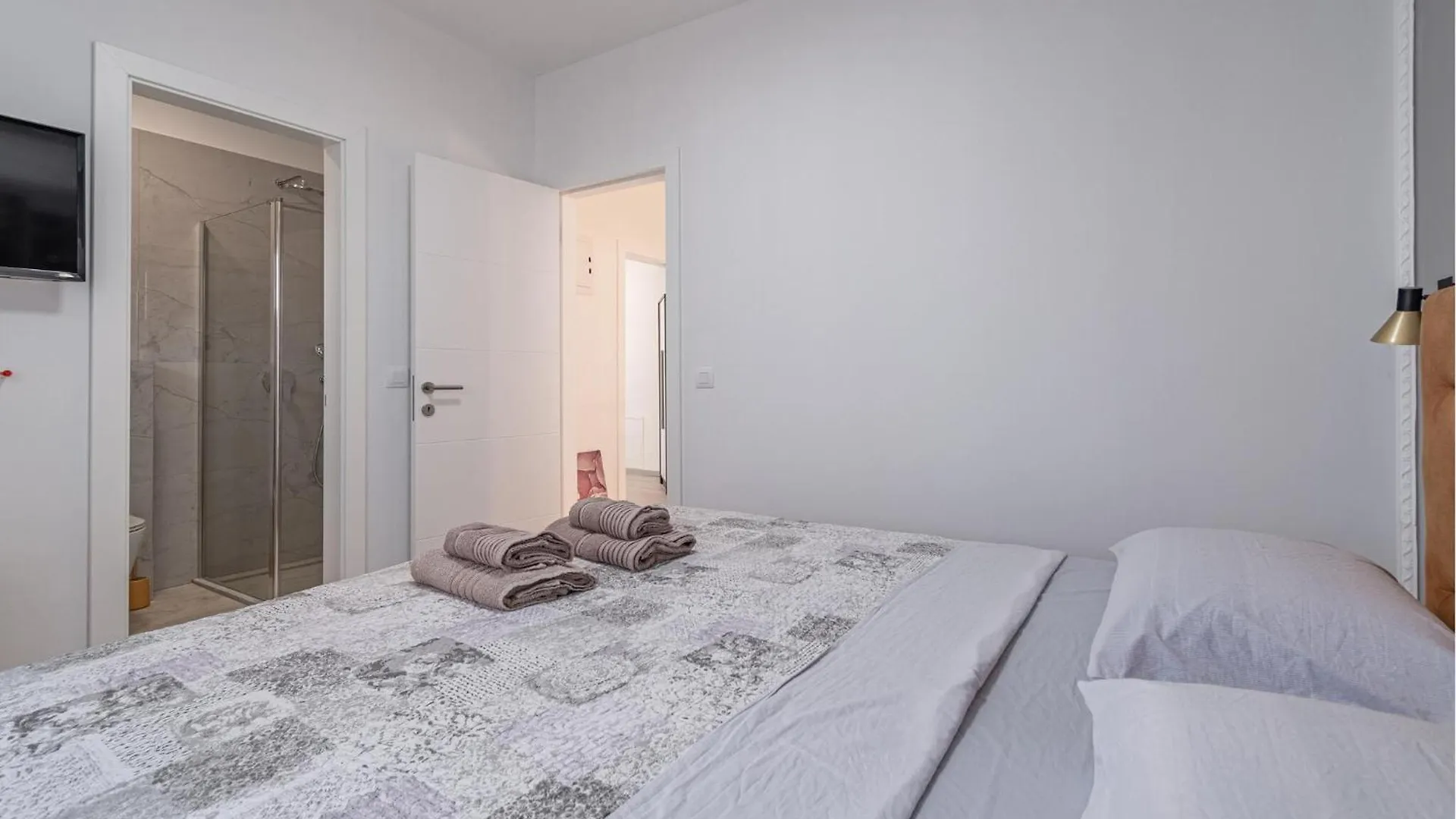 5 Bedroom Nice Home In Vidulini Casa vacanze