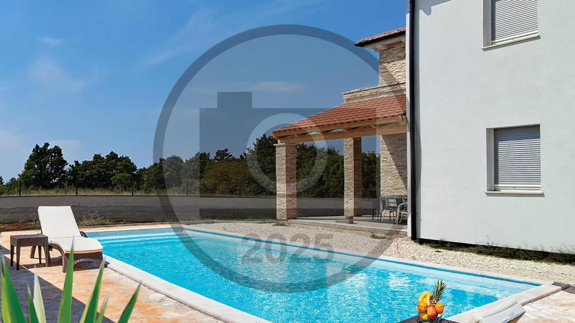 5 Bedroom Nice Home In Vidulini location