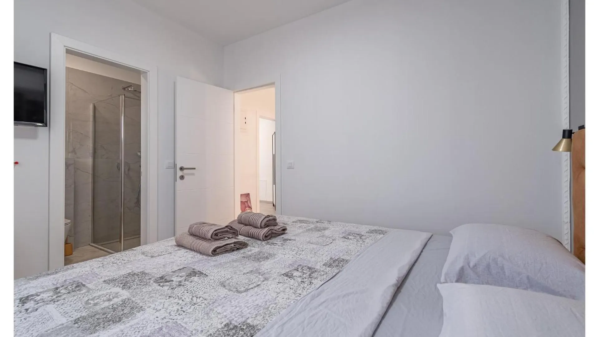 5 Bedroom Nice Home In Vidulini