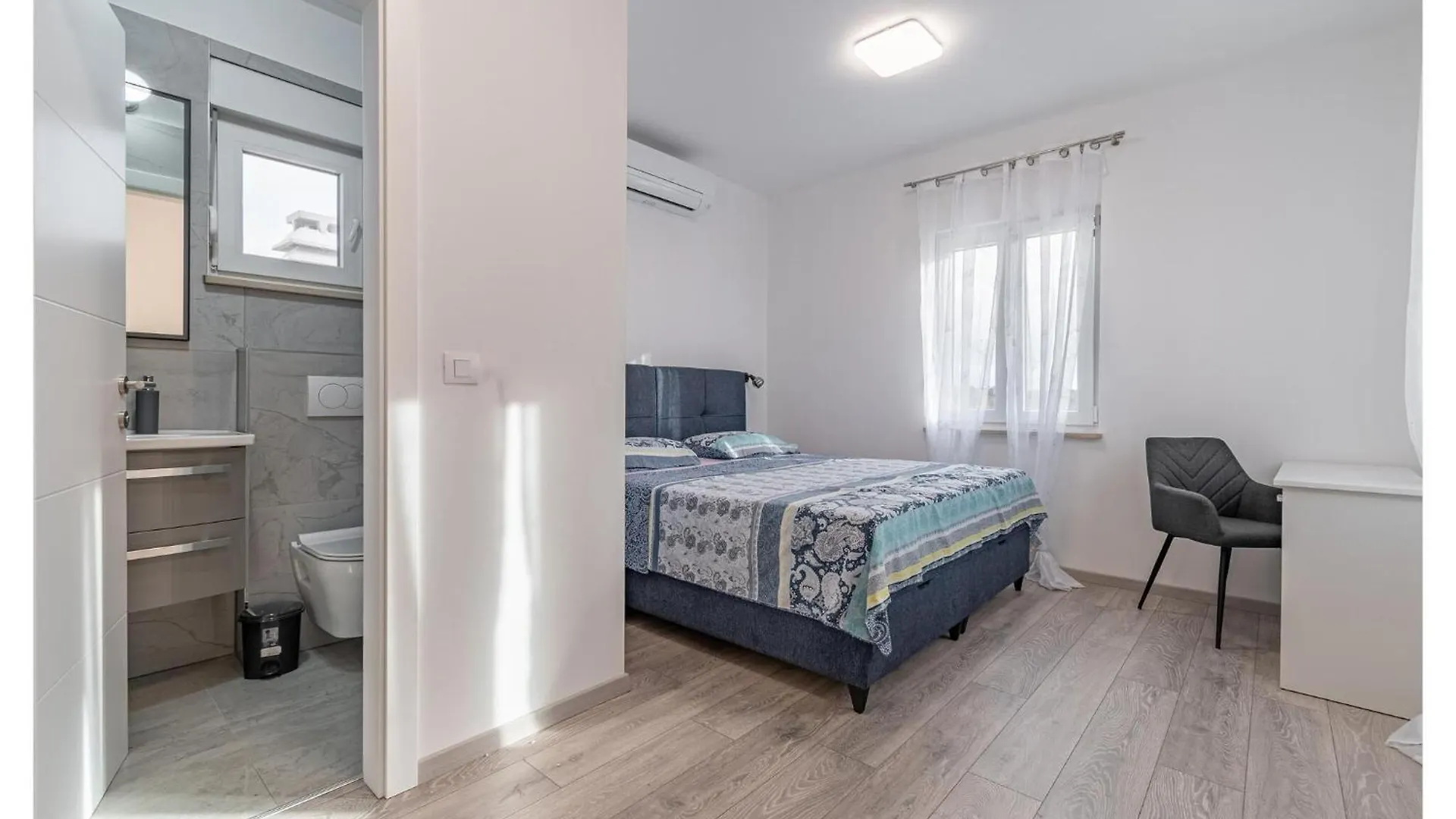 5 Bedroom Nice Home In Vidulini Holiday home