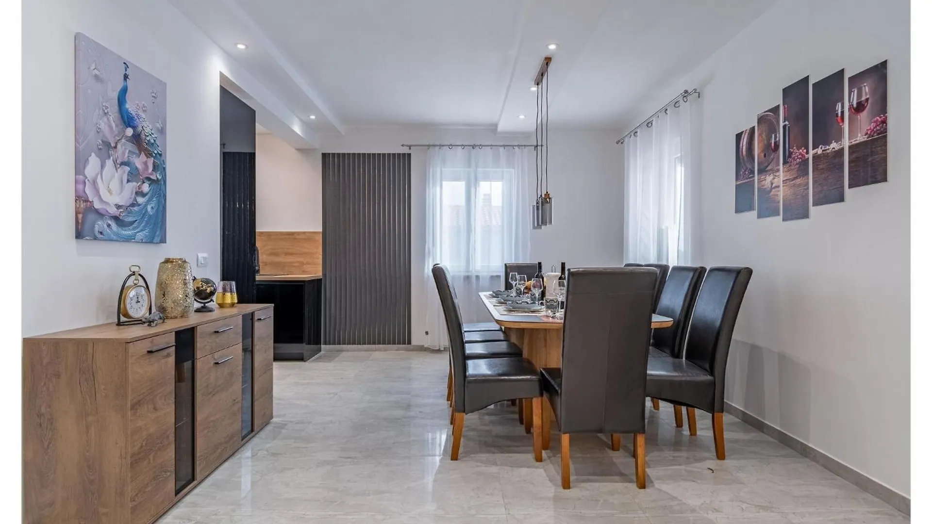 Holiday home 5 Bedroom Nice Home In Vidulini